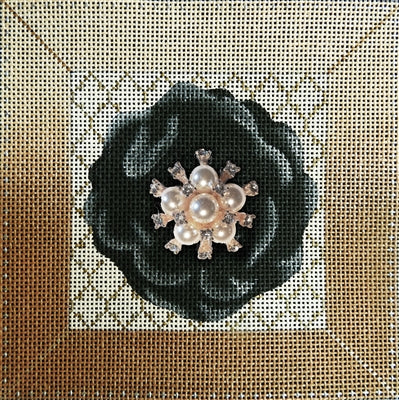 114a Black Flower Bling Square